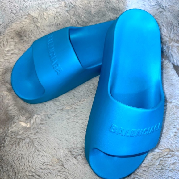 Balenciaga Rubber Platform Sandal - Picture 3 of 4